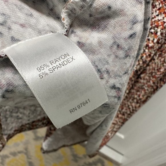 J Jill Dress Flowy Pleated Size Small NEW Geometric Button Front Rayon - Picture 8 of 9